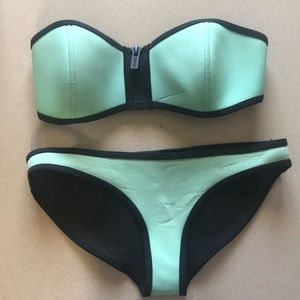 Triangl bandeau bikini